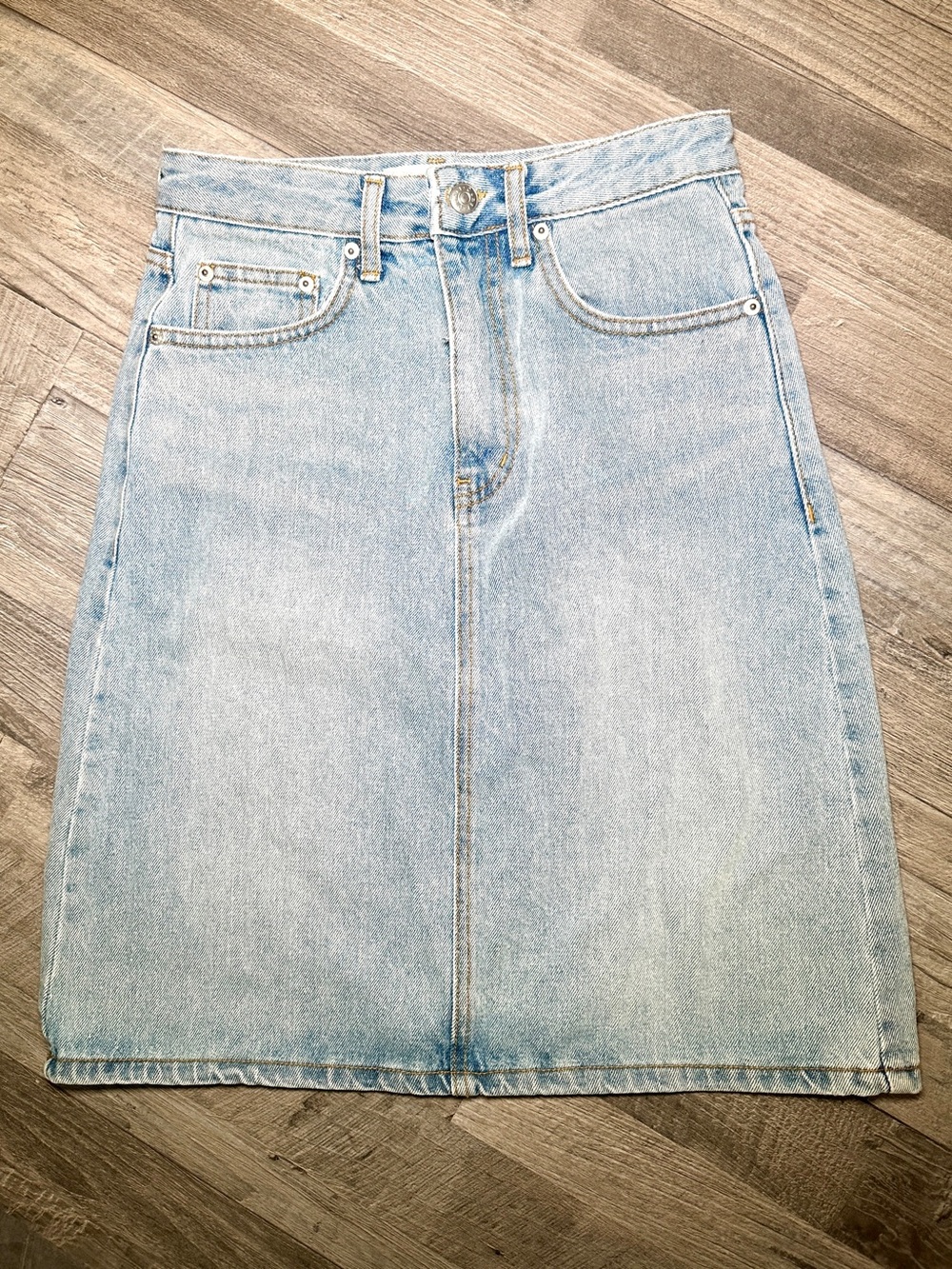 Dunst Light Wash Denim Skirt - Women Jeans Dress Zipper 26 Waist Pockets